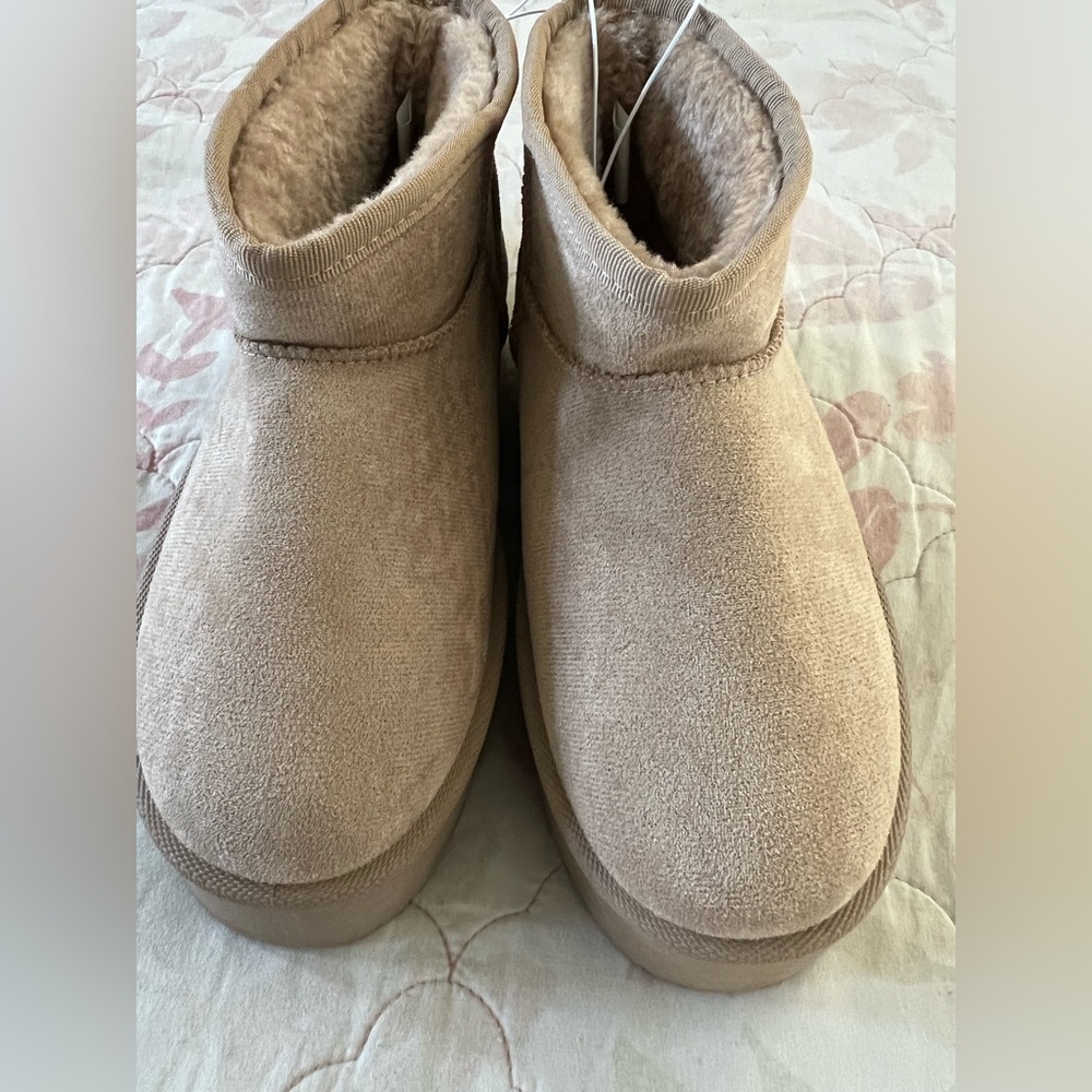 NEW Cozy Tan Ankle Booties